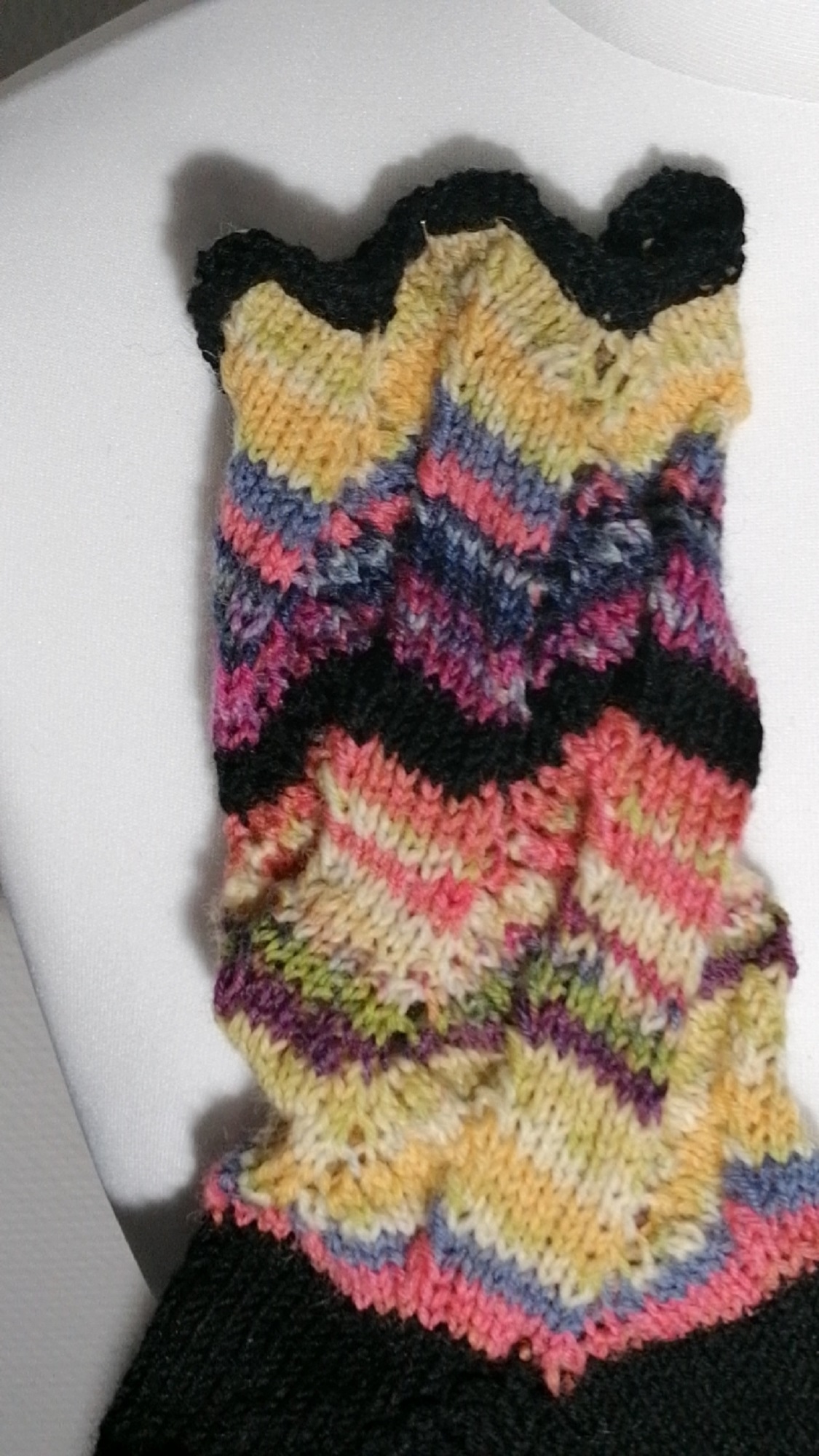 Socken schwarz bunt